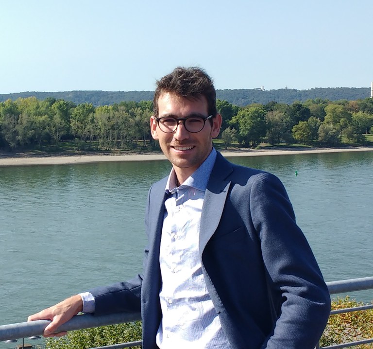 Bild Genovesi.jpg Bild Genovesi.jpg